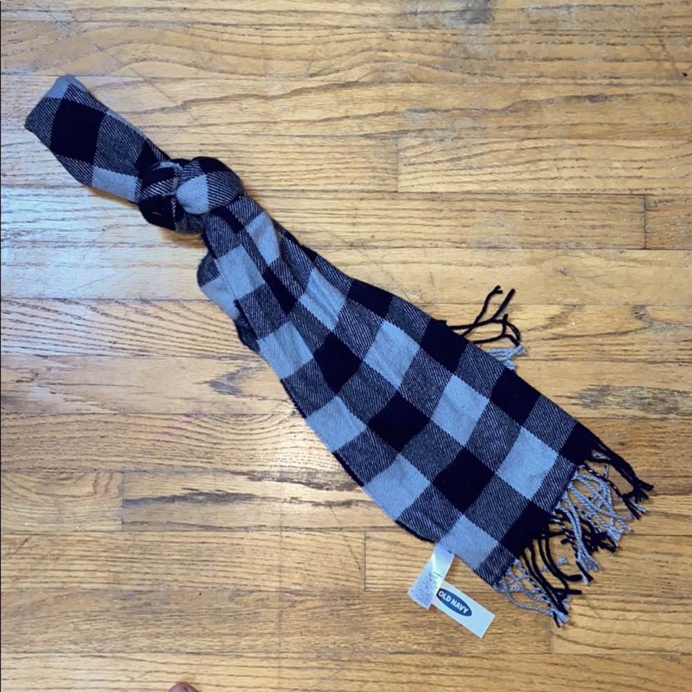 NWT Plaid Scarf